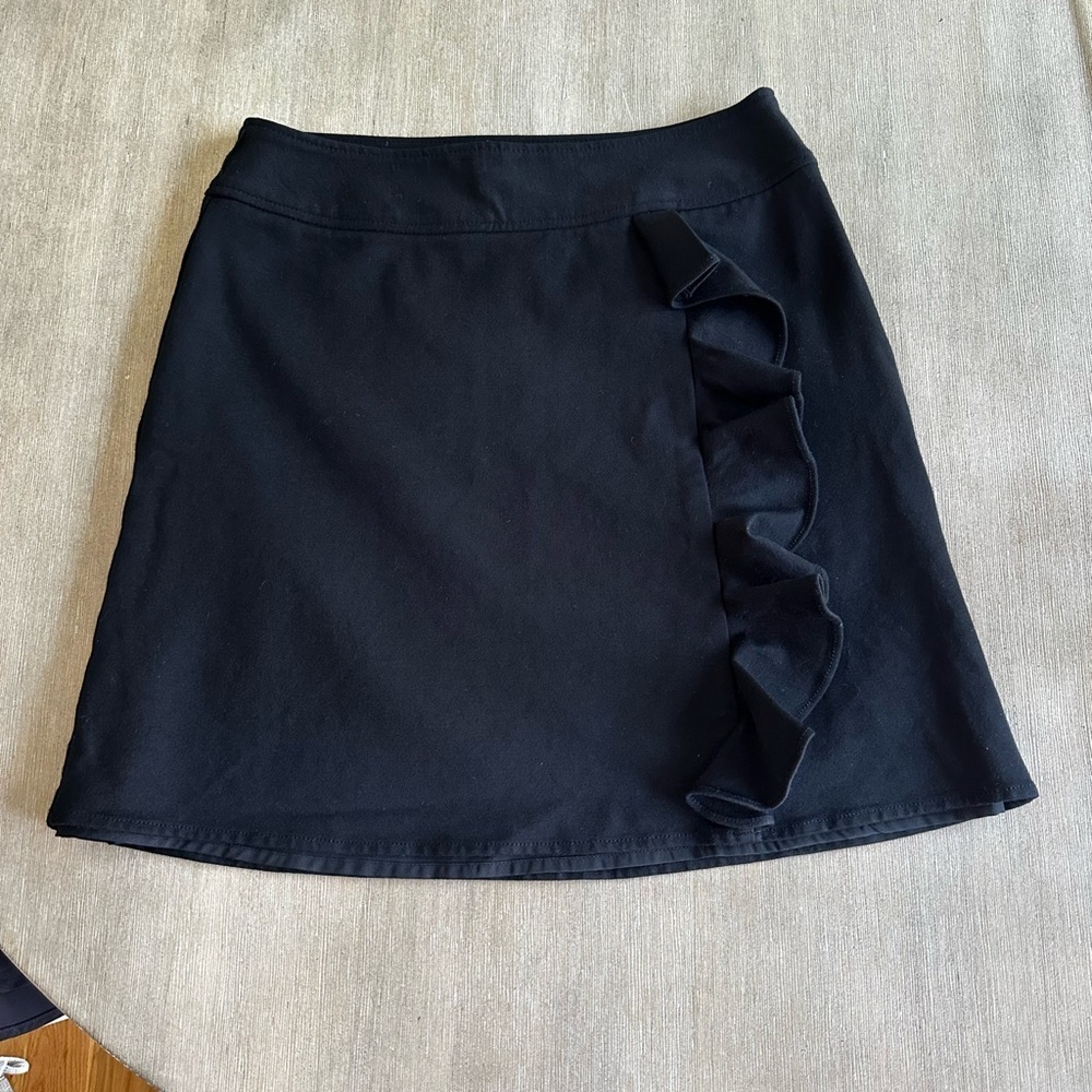 White House Black Market ruffle mini skirt 6 EUC